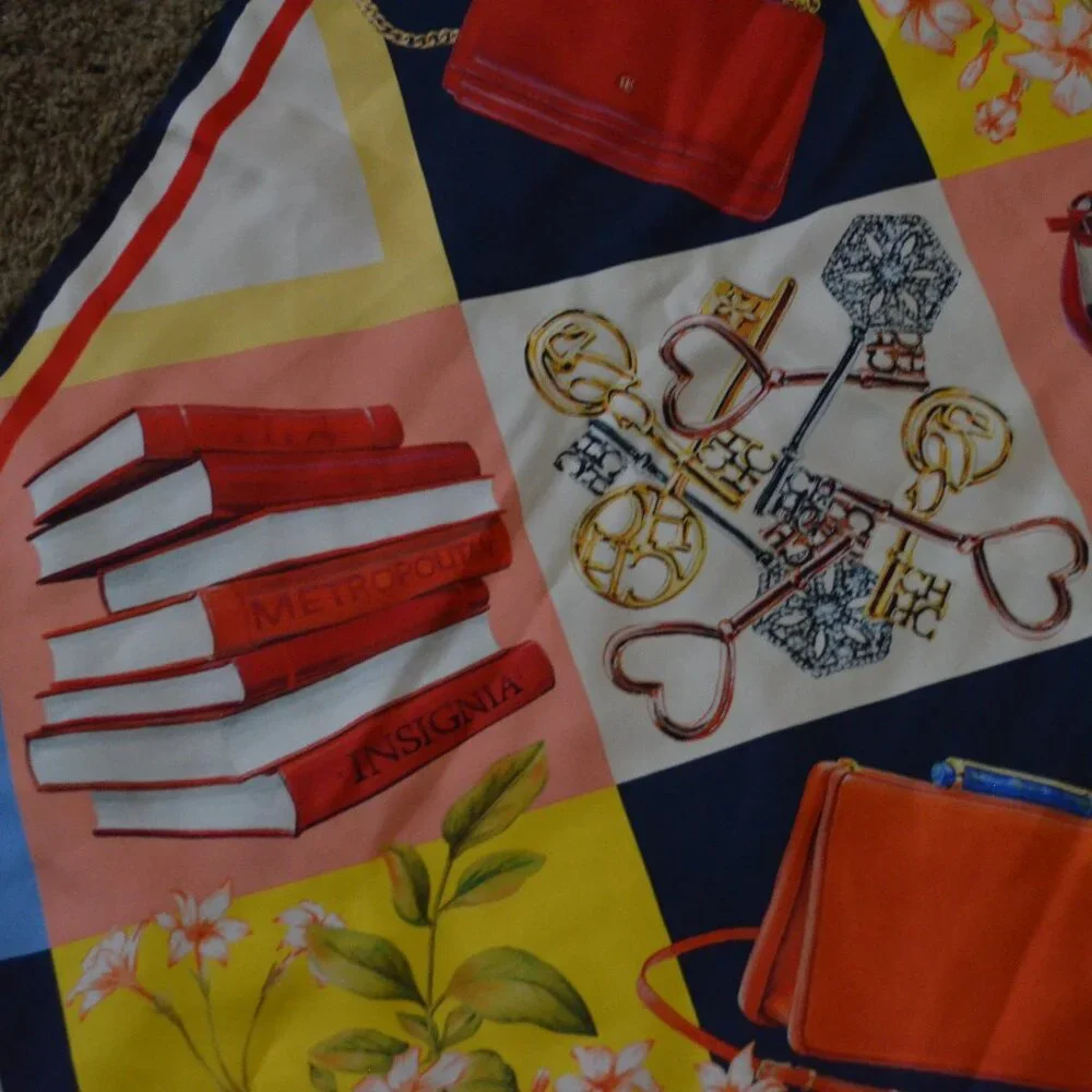 NWOT Carolina Herrera CH Square Silk Patchwork Scarf